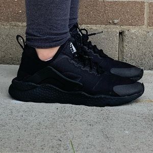 Women's Nike Air Huarache Run Ultra